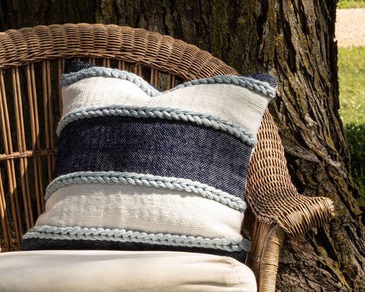 20X20 Hand Woven Outdoor Cindy Pillow